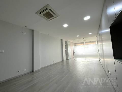 Escritório  Arrendamento em Viseu,Viseu
