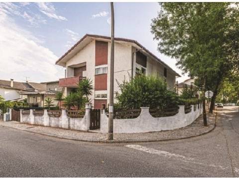 Andar Moradia T4 Venda em Rio de Loba,Viseu