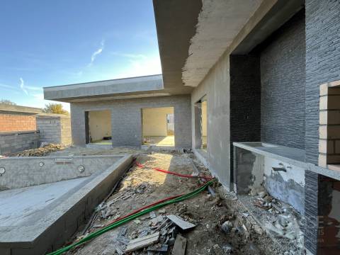 Moradia Geminada T3 Venda em Fragosela,Viseu