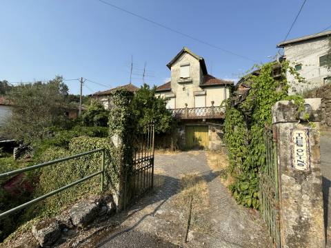 Moradia Rústica T4 Venda em São Cipriano e Vil de Souto,Viseu