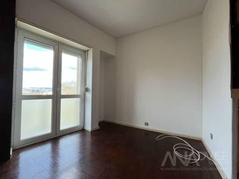 Apartamento T2 Arrendamento em Viseu,Viseu