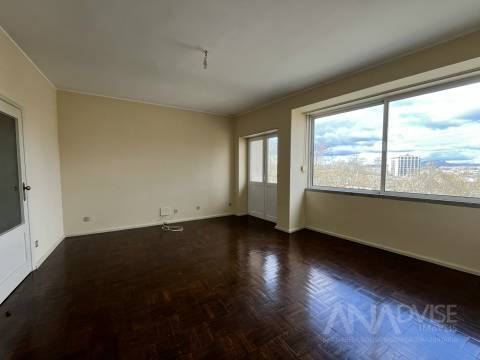 Apartamento T2 Arrendamento em Viseu,Viseu