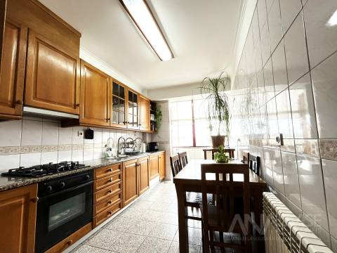 Apartamento T3 Compra em Rio de Loba,Viseu