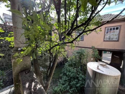 Moradia para Restaurar T3 Venda em São João de Lourosa,Viseu