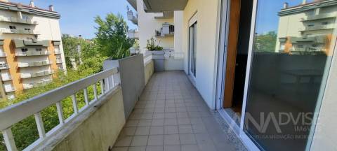 Apartamento T4 DUPLEX Arrendamento em Viseu,Viseu