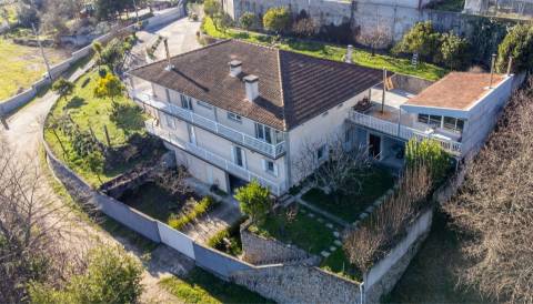 Moradia Isolada T4 Venda em Viseu,Viseu