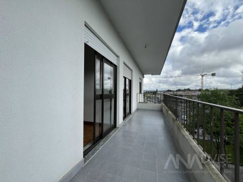 Apartamento T3 Arrendamento em Viseu,Viseu