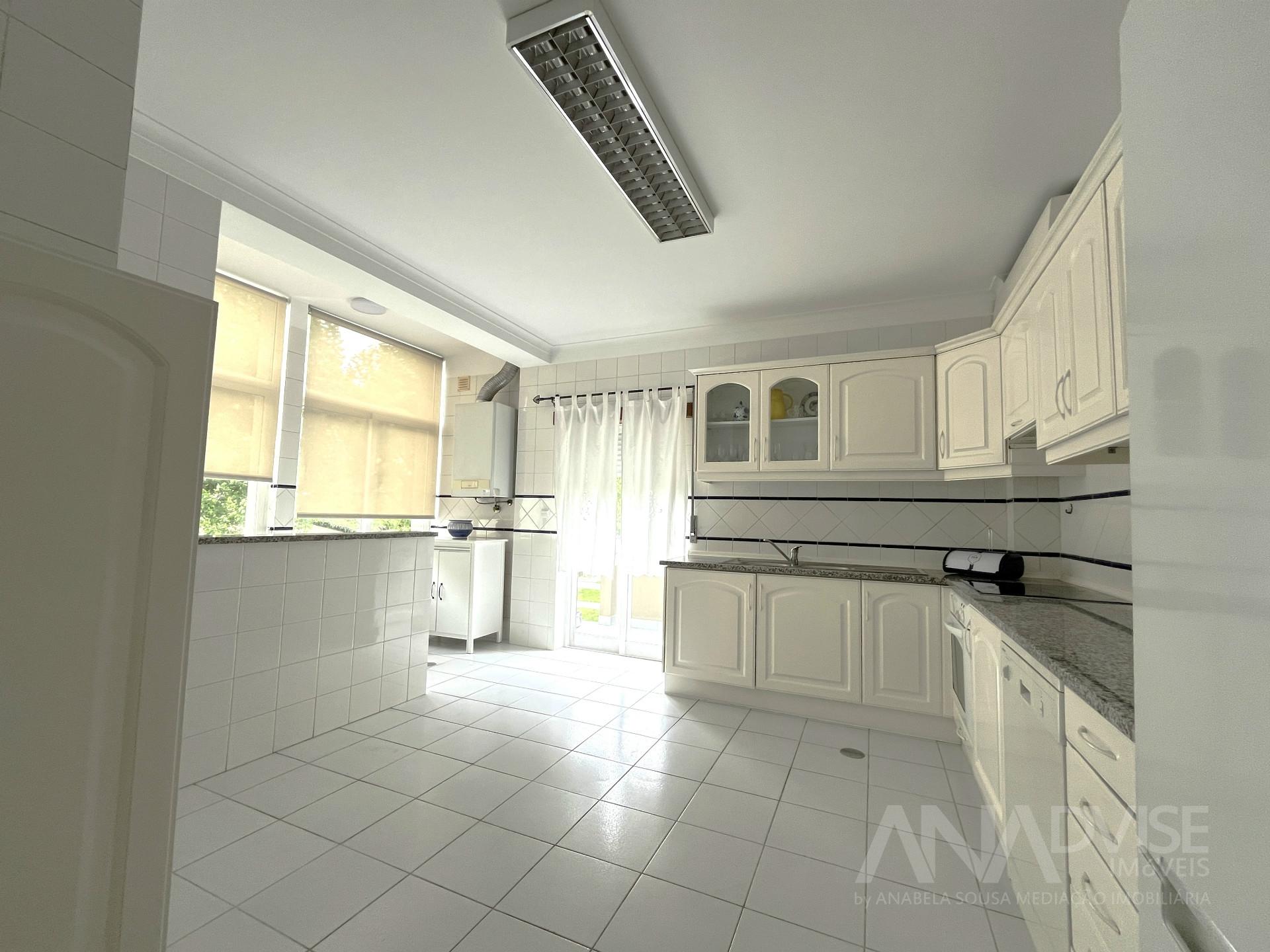 Apartamento T2 Arrendamento em Viseu,Viseu