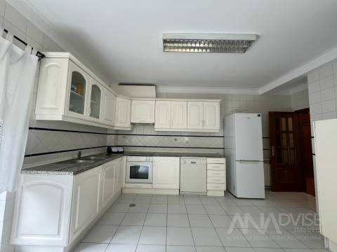 Apartamento T2 Arrendamento em Viseu,Viseu