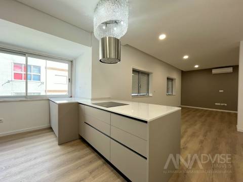 Apartamento T4 Venda em Viseu,Viseu