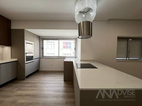 Apartamento T4 Venda em Viseu,Viseu