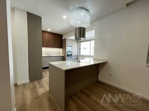 Apartamento T4 Venda em Viseu,Viseu