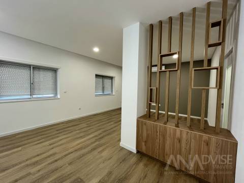 Apartamento T4 Venda em Viseu,Viseu