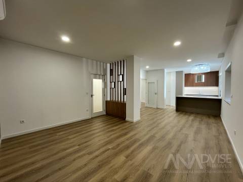 Apartamento T4 Venda em Viseu,Viseu