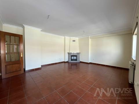 Apartamento T2 DUPLEX Venda em Viseu,Viseu