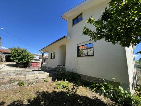 Moradia T3 Venda em Esmolfe,Penalva do Castelo