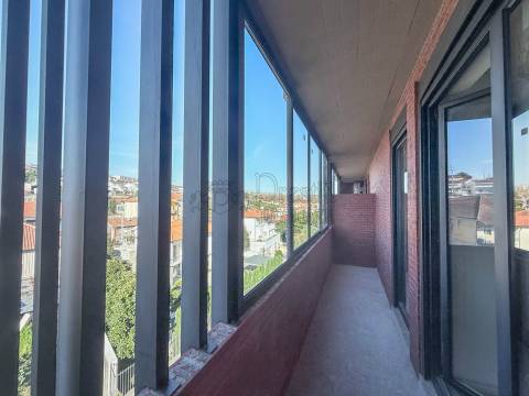 Apartamentos Novos T2 na Cobertura, Creixomil, Guimarães