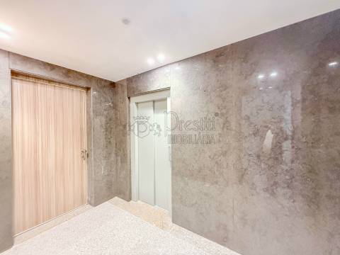 Apartamentos Novos T2 na Cobertura, Creixomil, Guimarães