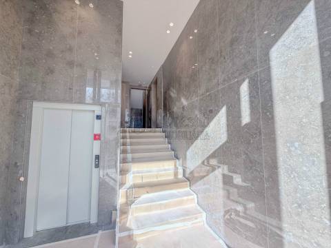 Apartamentos Novos T2 na Cobertura, Creixomil, Guimarães