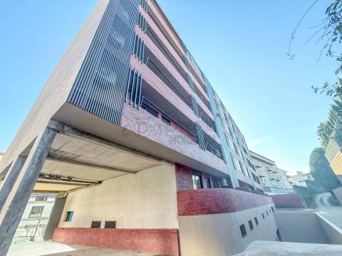 Apartamentos Novos T2 na Cobertura, Creixomil, Guimarães