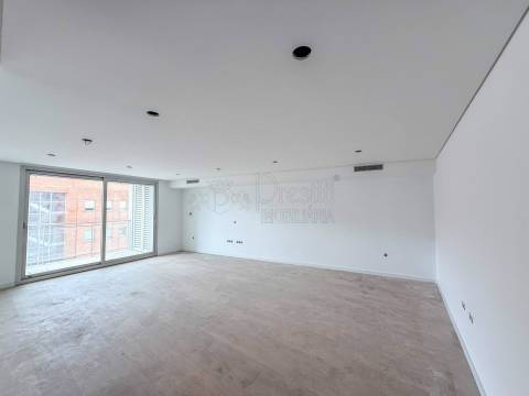 Apartamentos T3 a Venda em Azurém, Guimarães