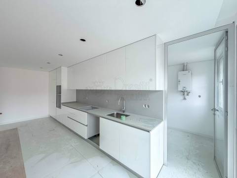 Apartamentos T3 a Venda em Azurém, Guimarães