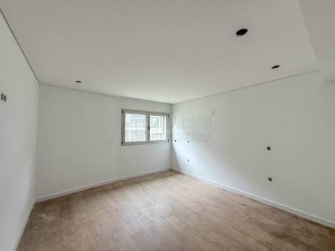 Apartamentos T3 a Venda em Azurém, Guimarães
