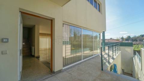 Moradia T5 para Alugar em Guimarães