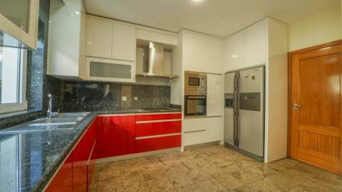 Moradia T5 para Alugar em Guimarães