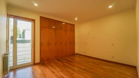 Moradia T5 para Alugar em Guimarães