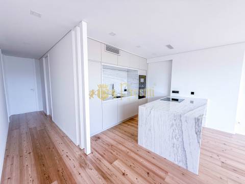 Apartamento T2 com vista sobre a Penha