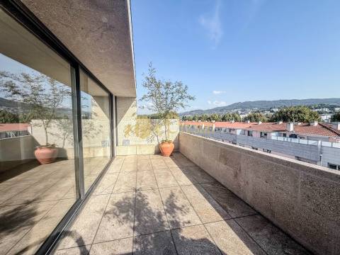 Apartamento T2 com vista sobre a Penha