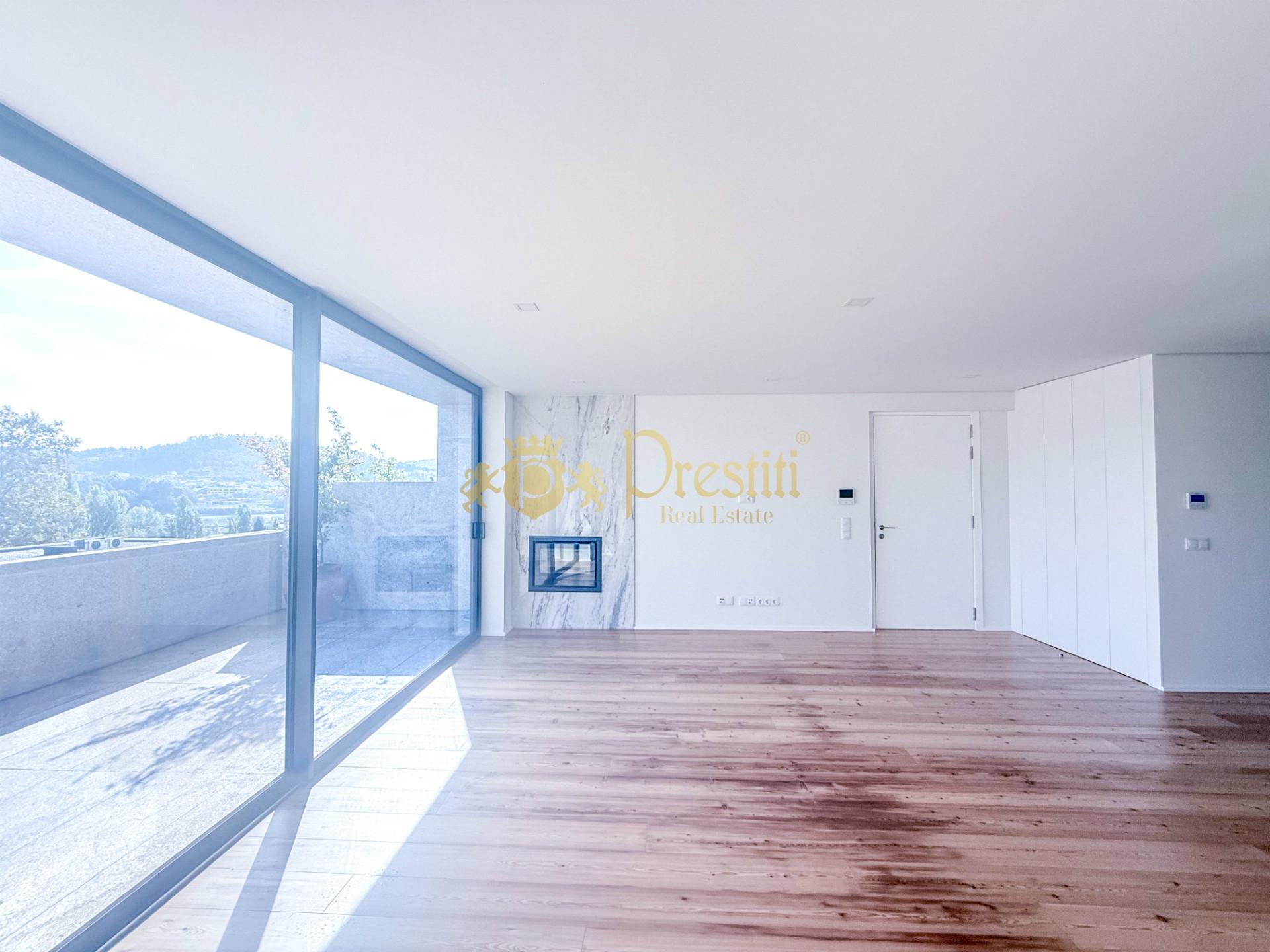 Apartamento T2 com vista sobre a Penha