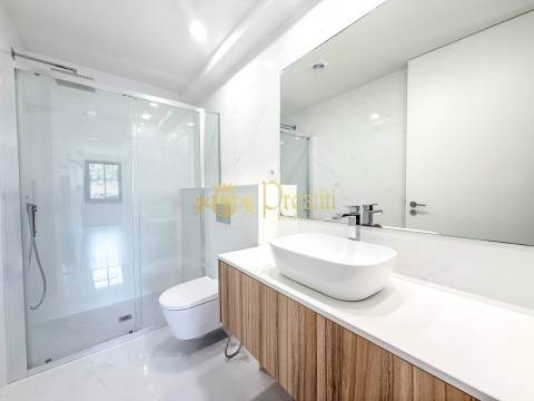 Apartamento T2 com vista sobre a Penha