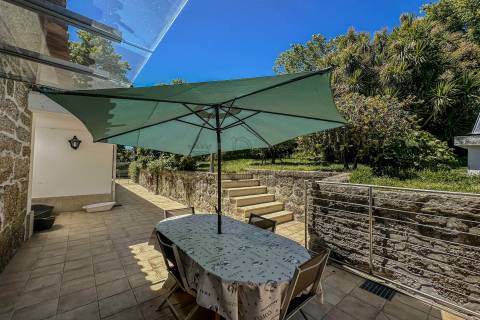 Moradia V4 em Infias, Vizela