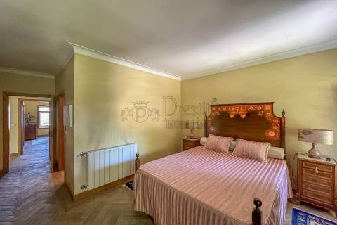 Moradia V4 em Infias, Vizela