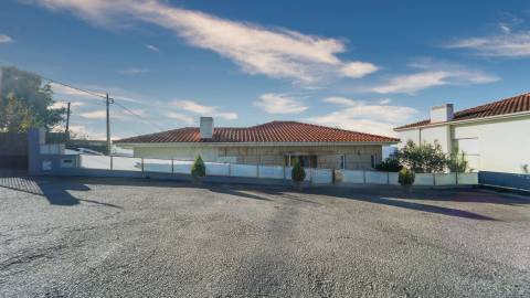 Moradia T4 na Costa, Guimarães