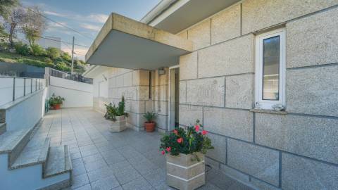 Moradia T4 na Costa, Guimarães