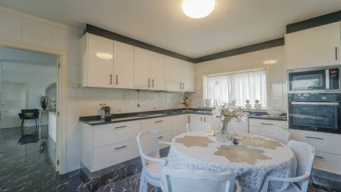 Moradia T4 na Costa, Guimarães