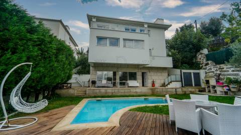 Moradia T4 na Costa, Guimarães