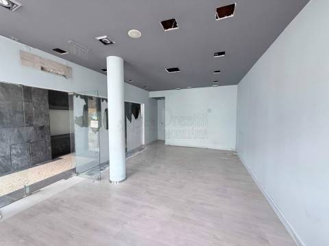 Arrendo Loja no Centro de Guimarães