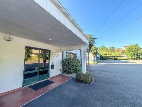 Pavilhões para Venda em Guimarães