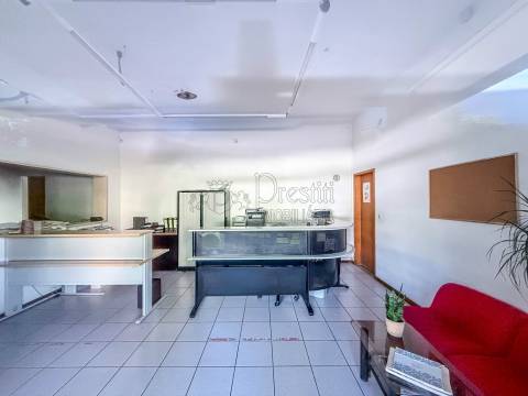 Pavilhões para Venda em Guimarães