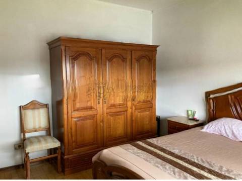 Moradia T4 à venda em Marco de Canaveses