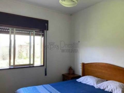 Moradia T4 à venda em Marco de Canaveses