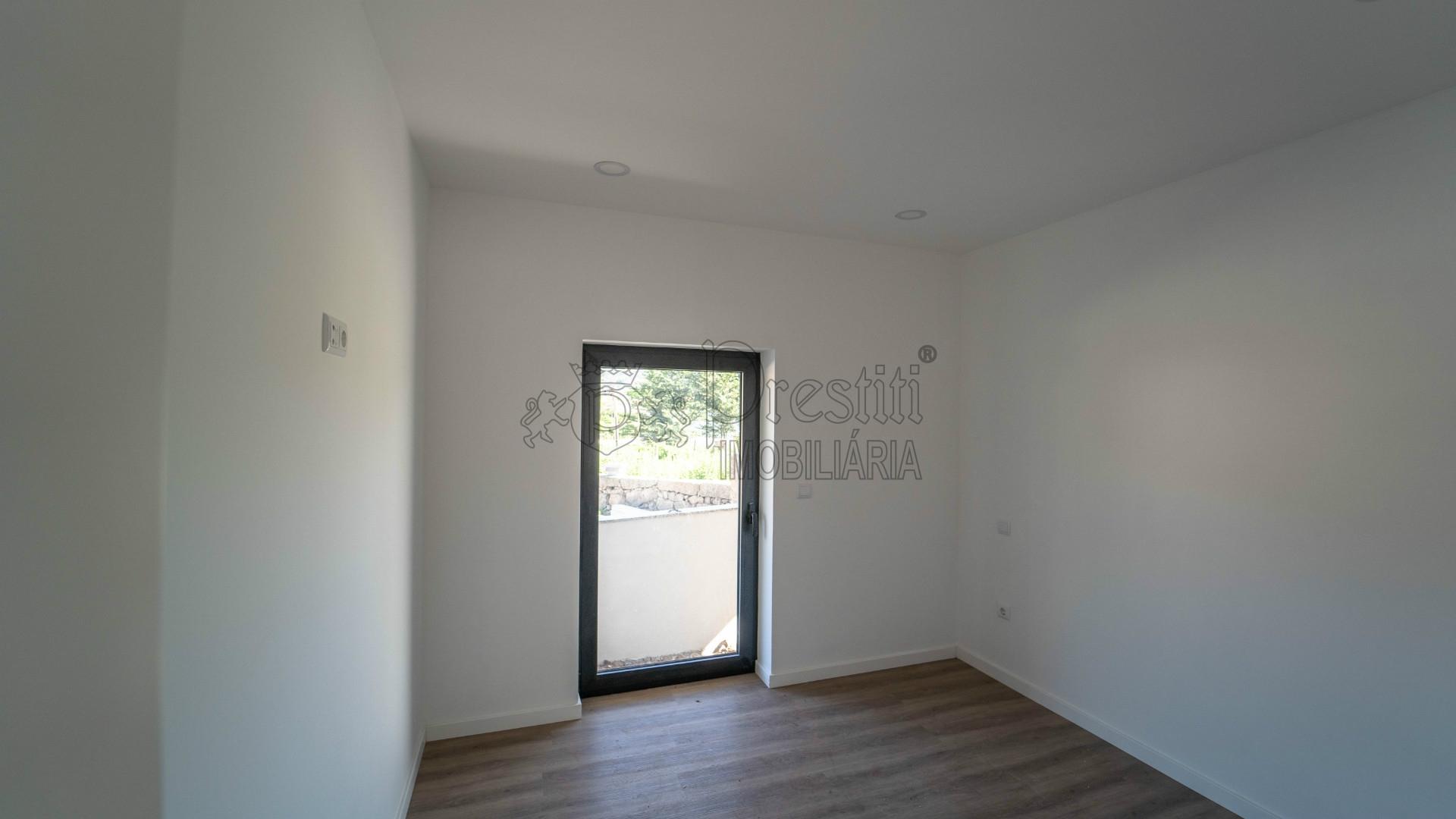 Apartamento T2 para alugar em Moreira de Cónegos