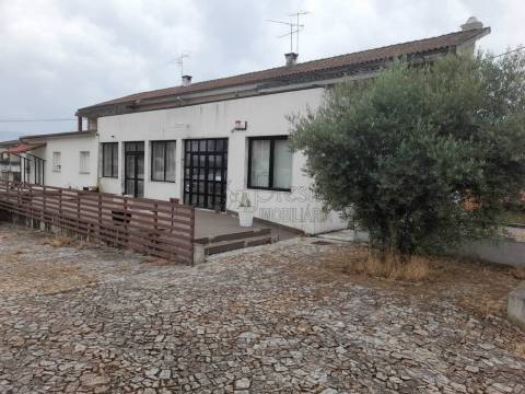 Prédio à venda em Mirandela