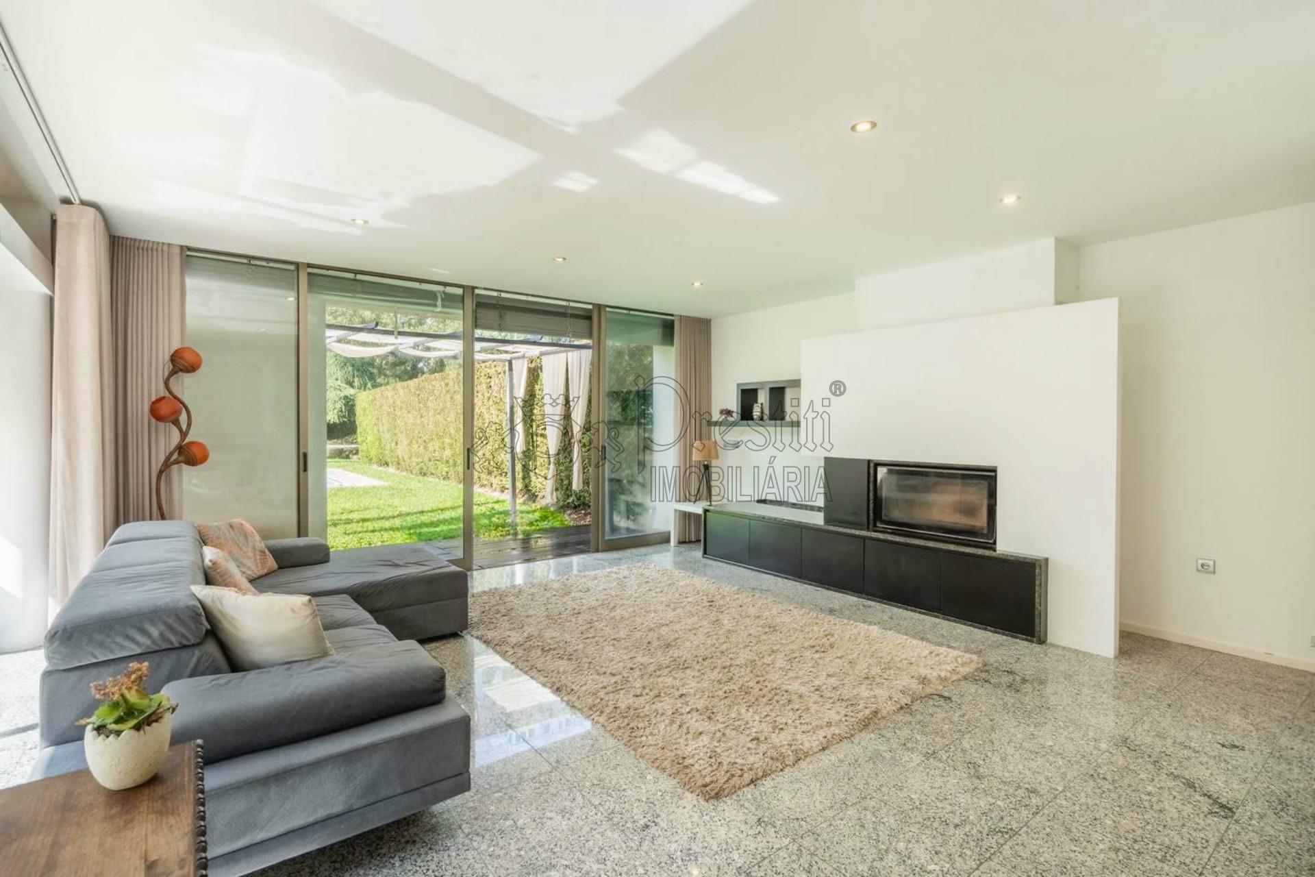 Encante-se com esta moradia de sonho em Guimarães