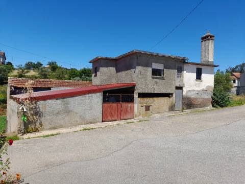 Moradia T5 na zona de Mortágua