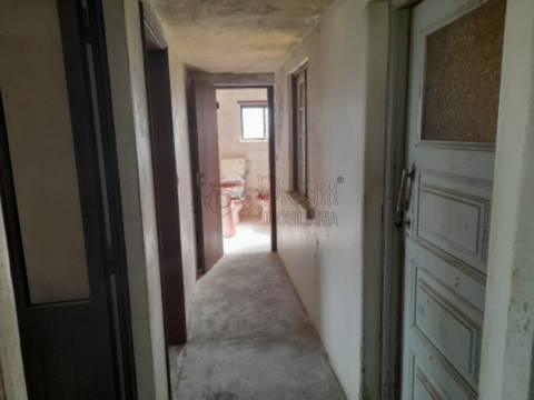 Moradia T5 na zona de Mortágua